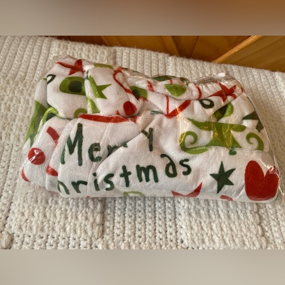 Minky Couture Christmas Pillowcase - Picture 4 of 5